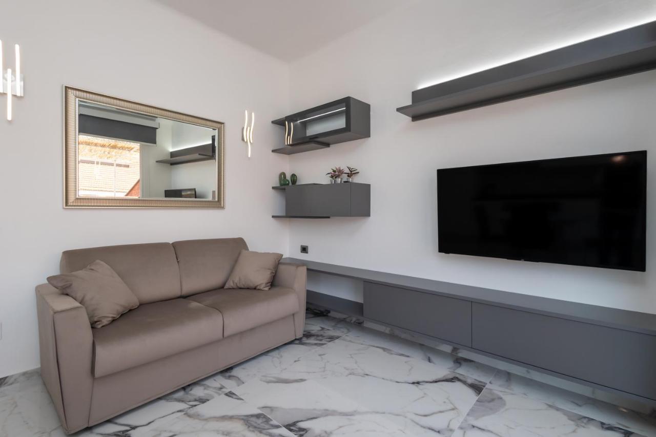 Casa Vacanza " La Rosa " Imperia Liguria Exteriör bild