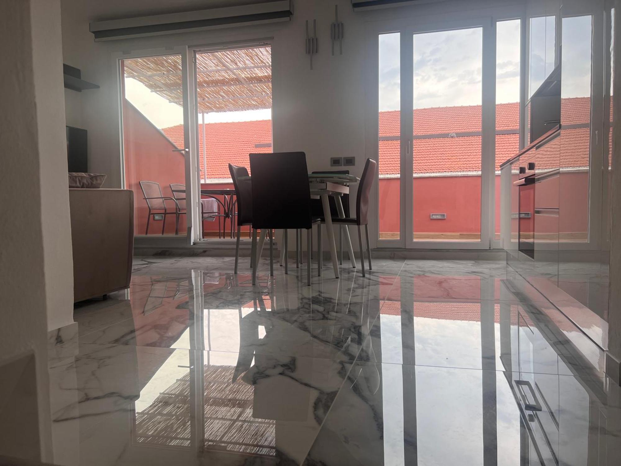 Casa Vacanza " La Rosa " Imperia Liguria Exteriör bild