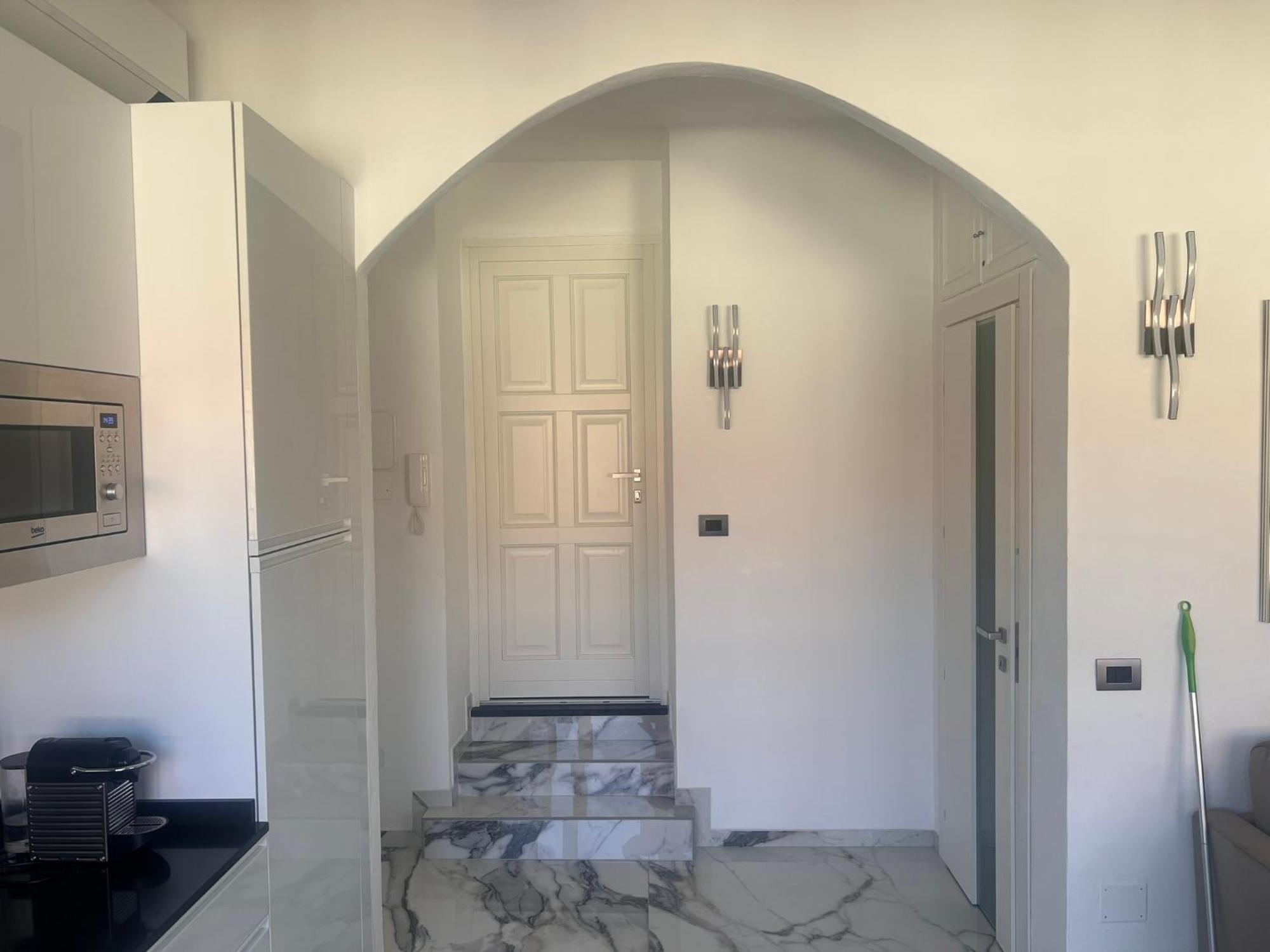 Casa Vacanza " La Rosa " Imperia Liguria Exteriör bild